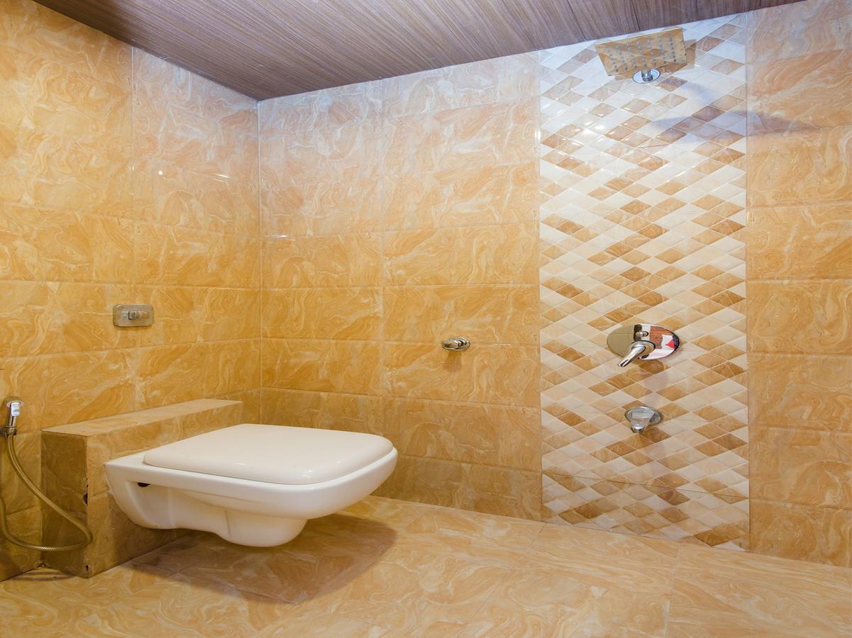 Hotel Sai Comforts Bapane Esterno foto